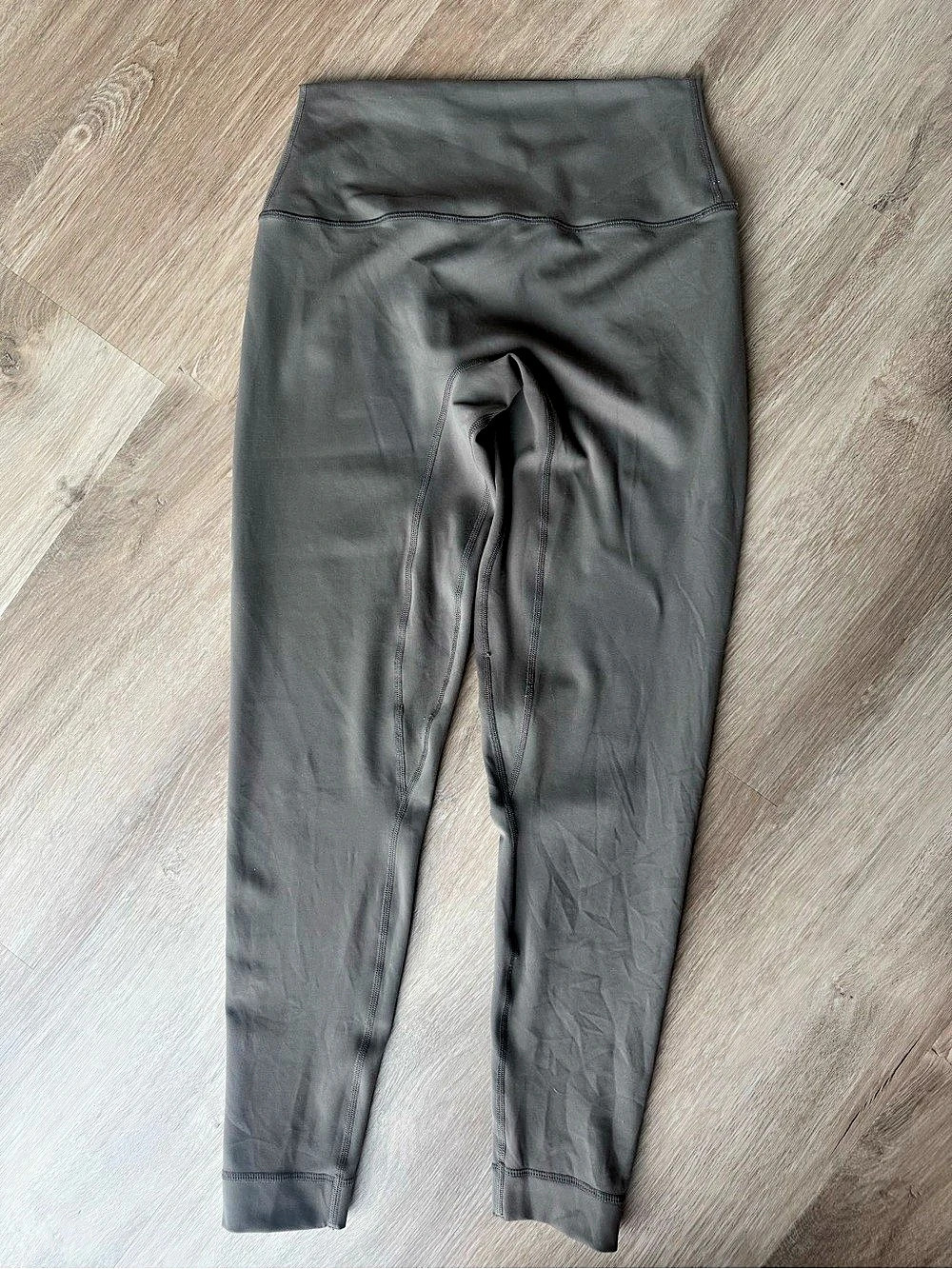 SET Active Luxform Leggings in Sparrow | Like New - Picture 2 of 4